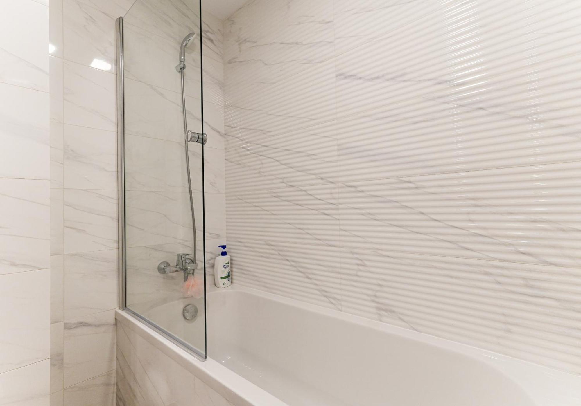 Sandra - Park-View Apt With Balcony & Parking Bucureşti Ngoại thất bức ảnh